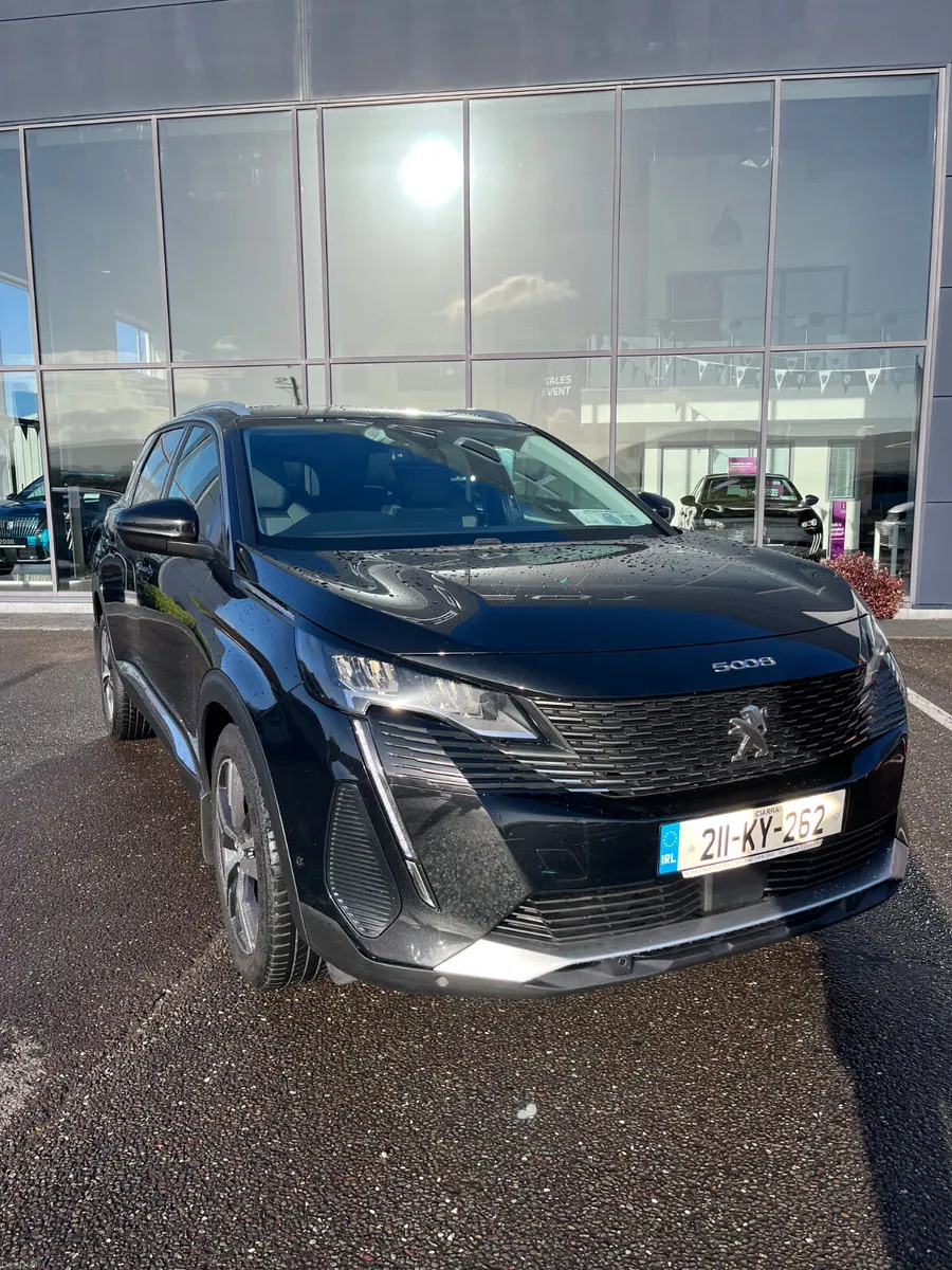 Peugeot 5008 2021 - Image 1
