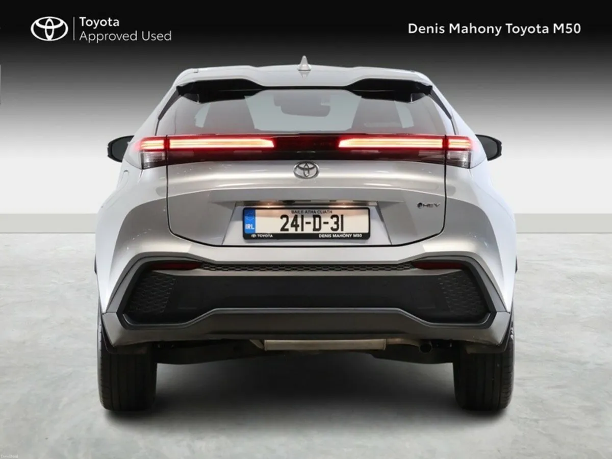 Toyota C-HR Sport Hybrid - Image 4