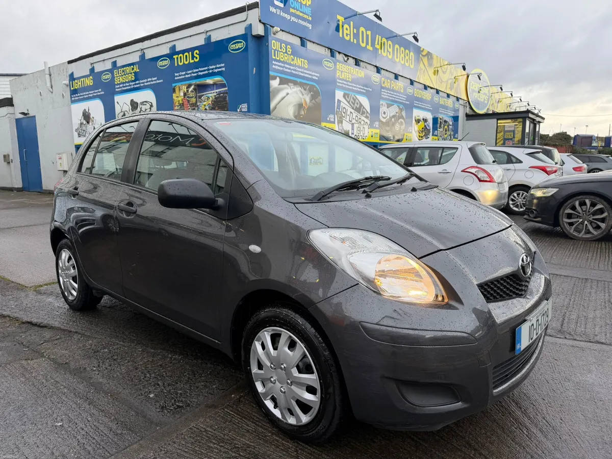 Toyota Yaris 2010 - Image 4