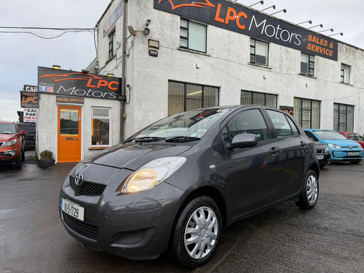 Toyota Yaris 2010 - Image 1
