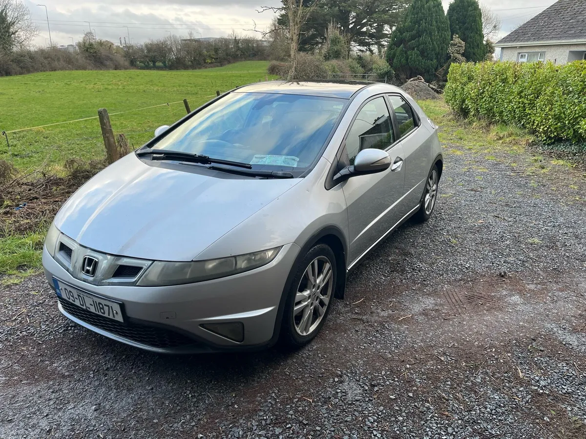 2009 Honda Civic - Image 2