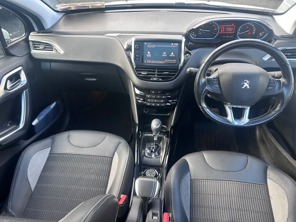 2019 PEUGEOT 2008 1.2 PETROL AUTO PAN ROOF - Image 2
