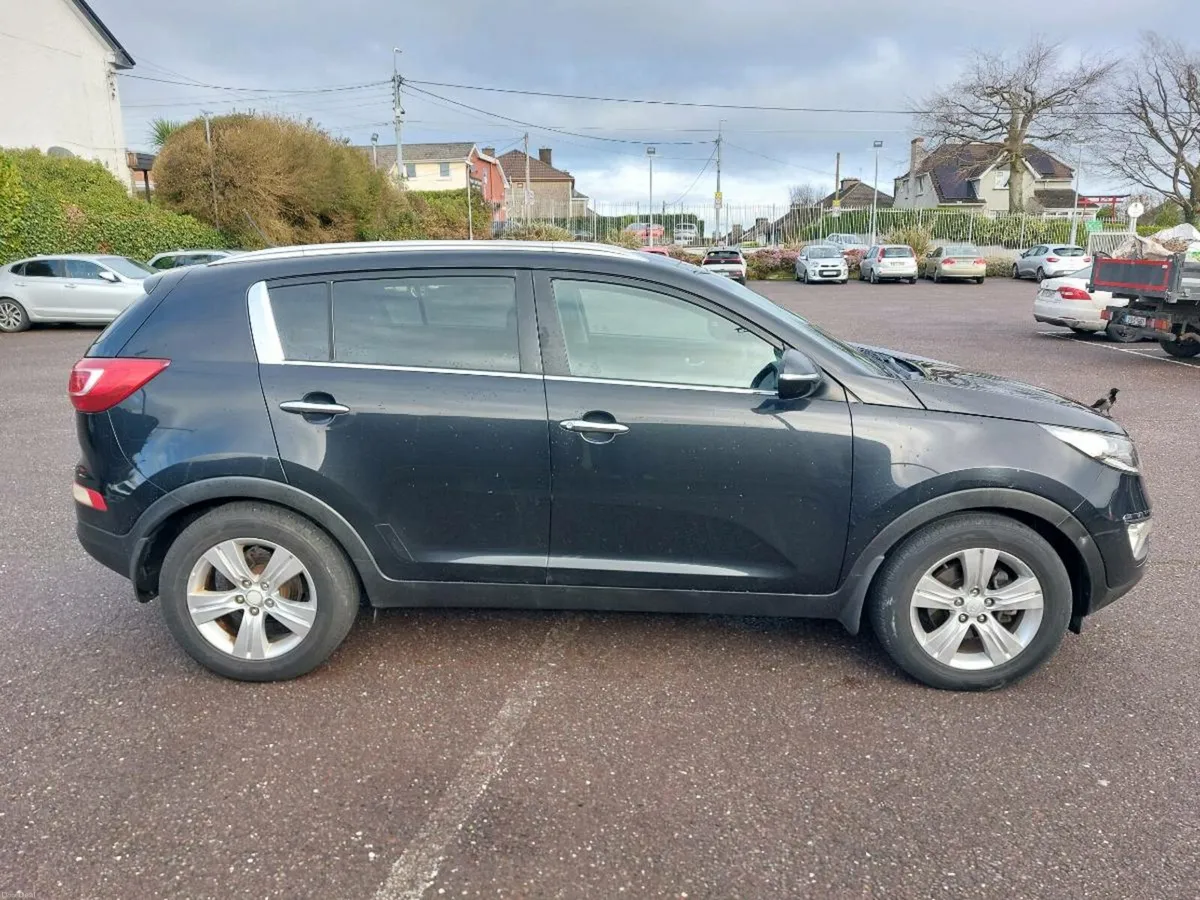 Kia Sportage 2012 - Image 2