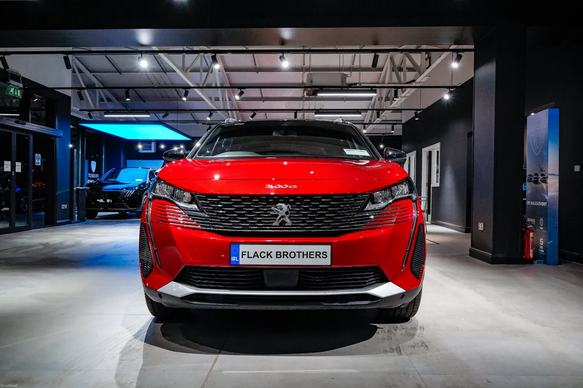 2023 Peugeot 3008 Allure 1.5 BlueHDi 130bhp Auto - Image 3