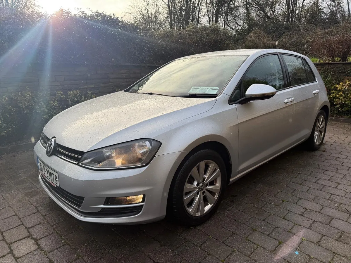 Volkswagen Golf Diesel Automatic - Image 3