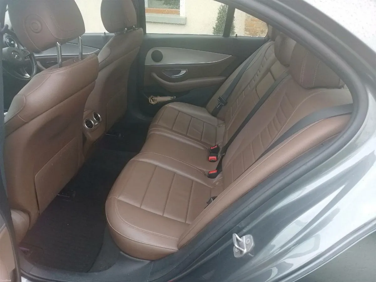 Mercedes e220d 2018 - Image 4