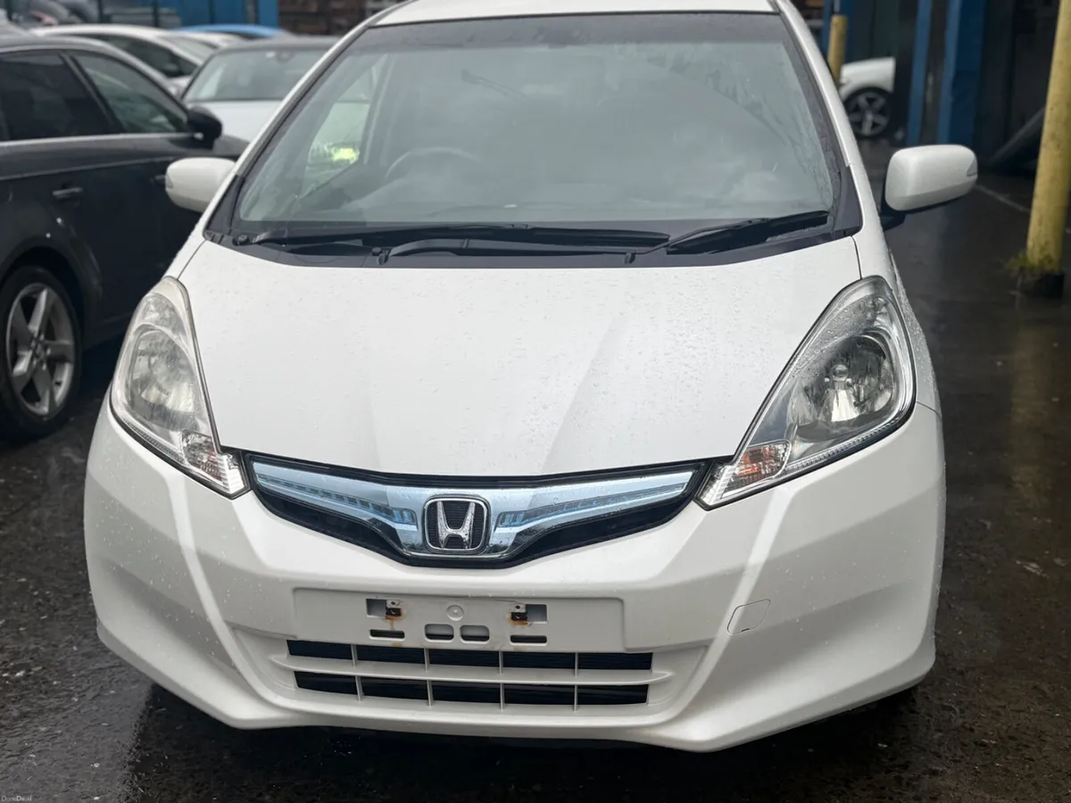 2013 Honda Fit Hybrid Automatic - Image 2