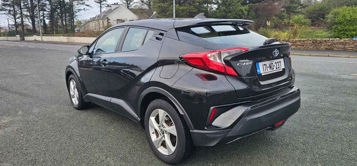 Toyota C-HR 1.8 HYBRID LUNA 2017 - Image 4