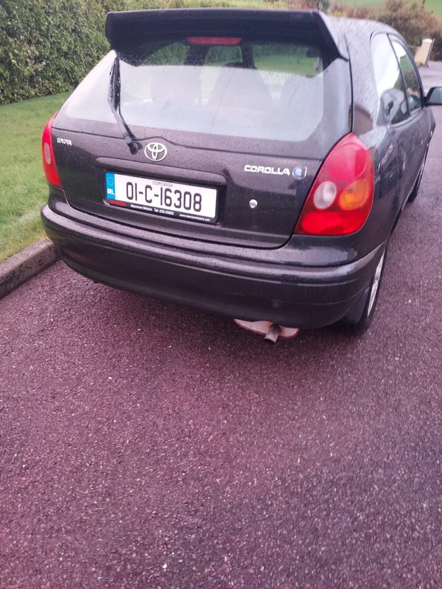 Toyota Corolla - Image 2