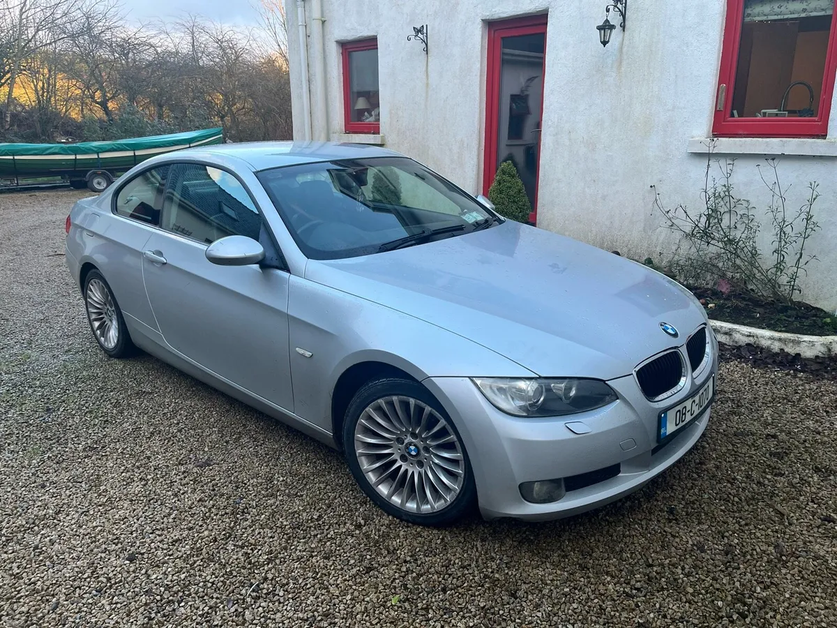 BMW 320i Coupe 2.0L Petrol 2008 - Image 3