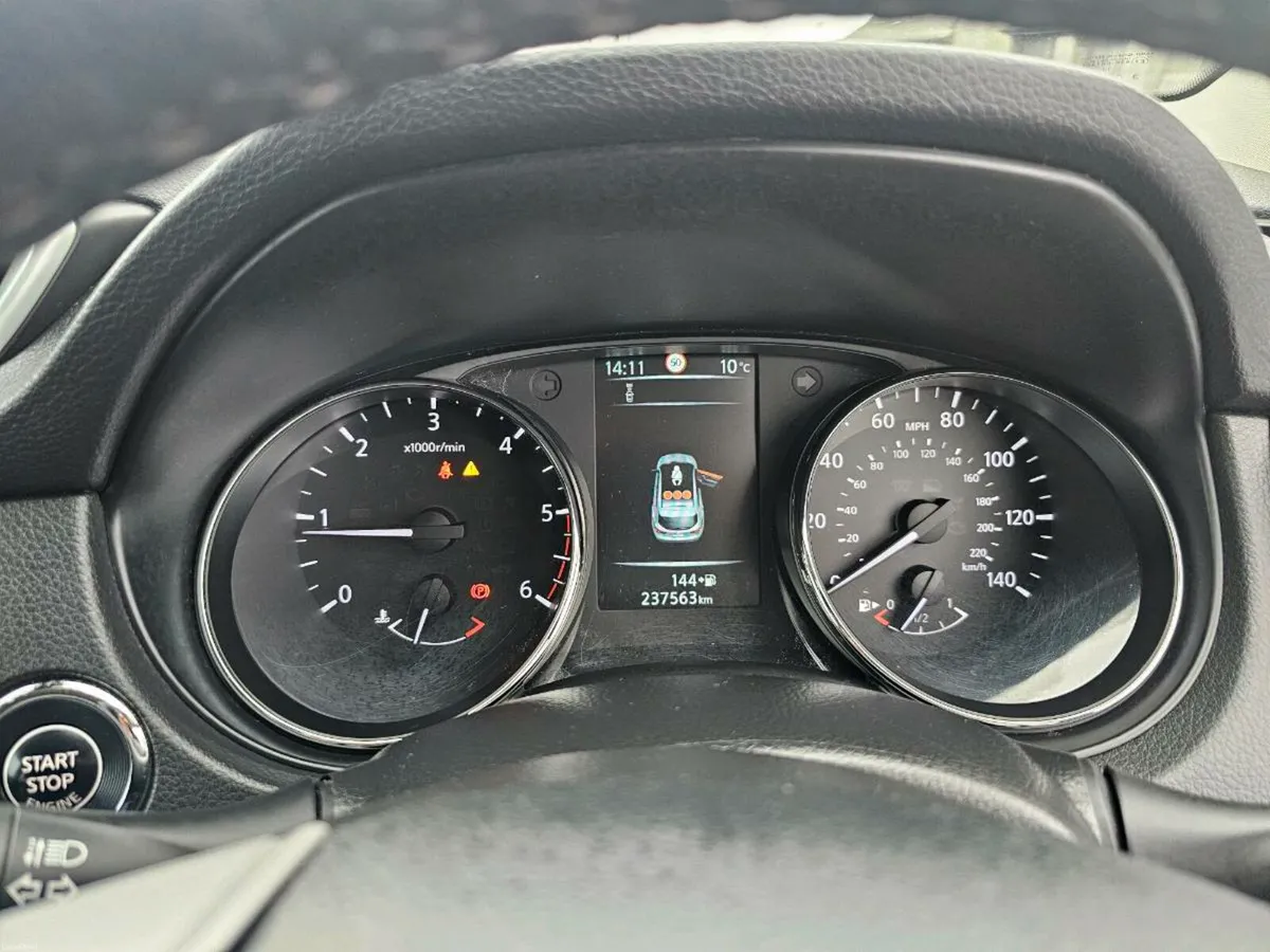 Nissan qashqai N-connecta - Image 4