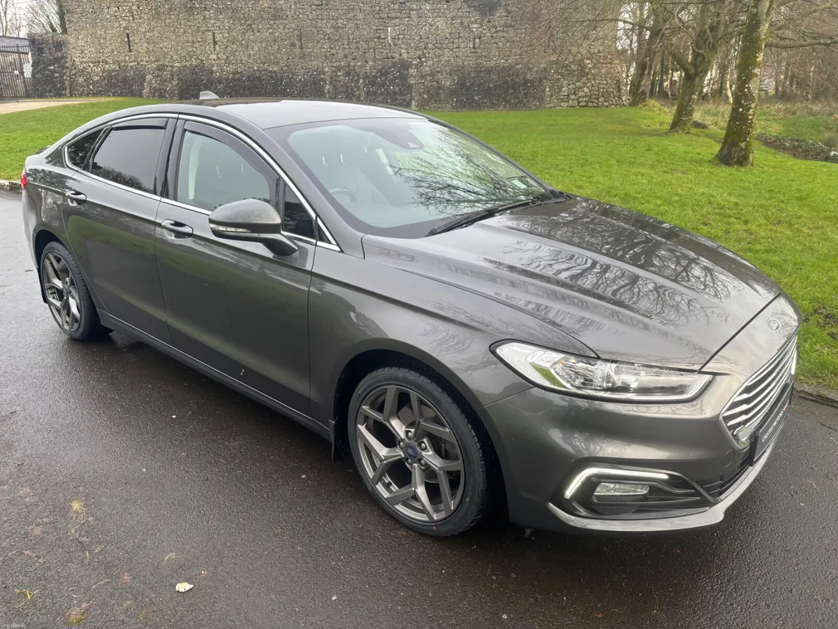Ford Mondeo Titanium Spec 5dr with full Leather - Image 1