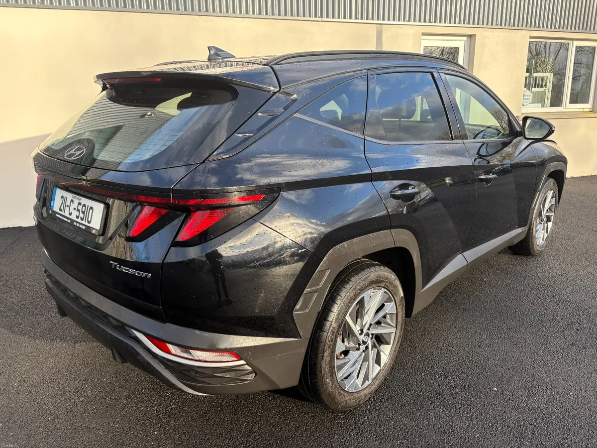211 Hyundai Tucson Executive 1.6 Diesel - Image 4