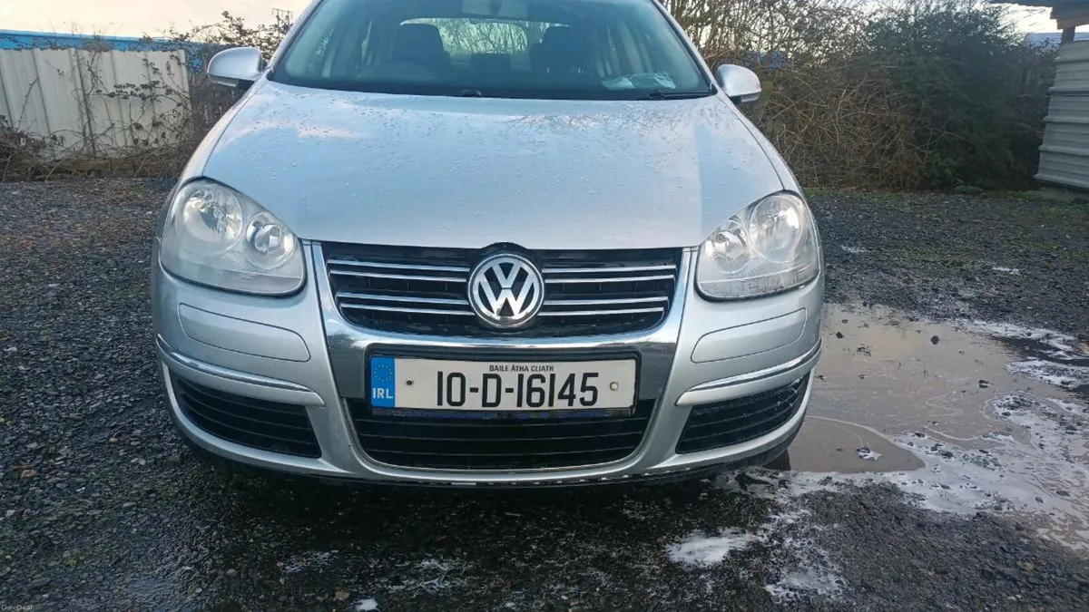 Volkswagen Jetta 2010 - Image 1