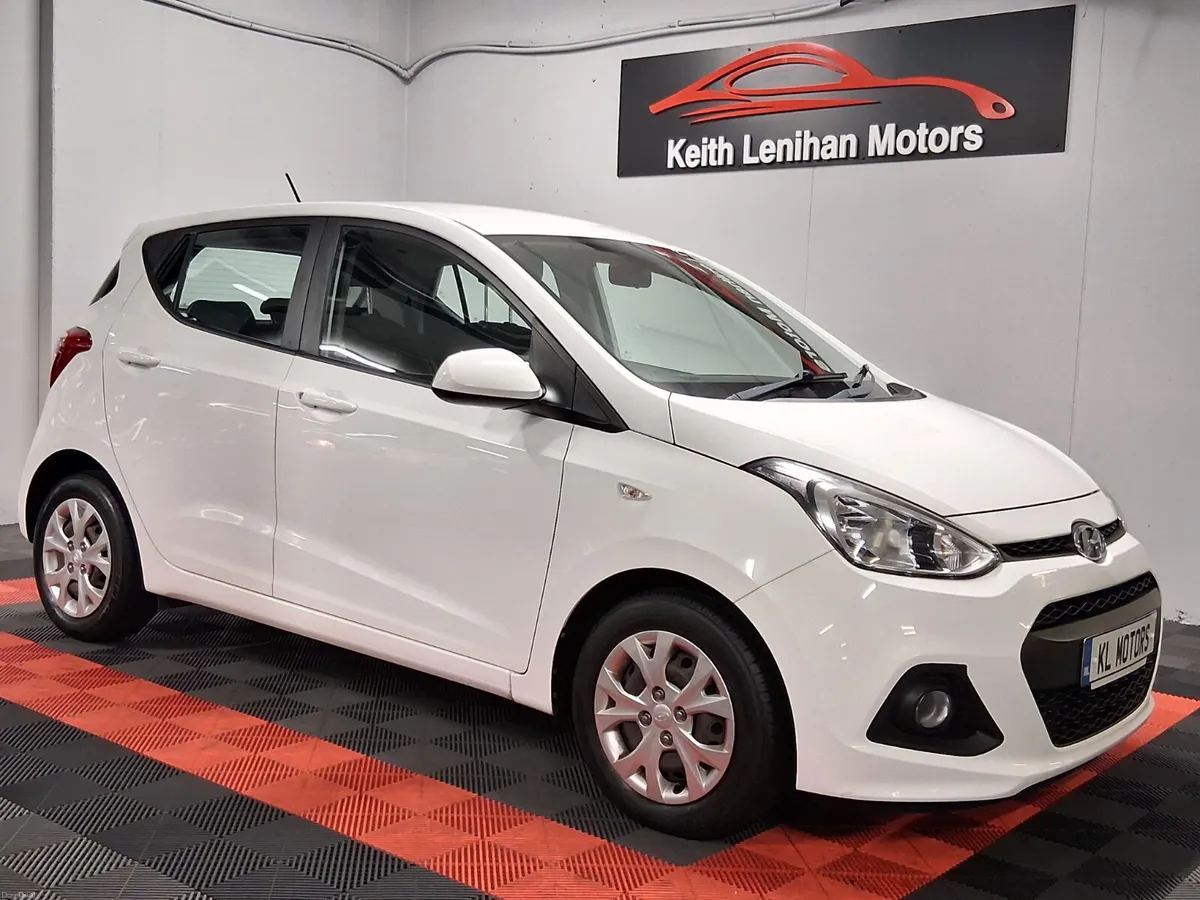 2016 Hyundai i10 **FINANCE AVAILABLE** - Image 3