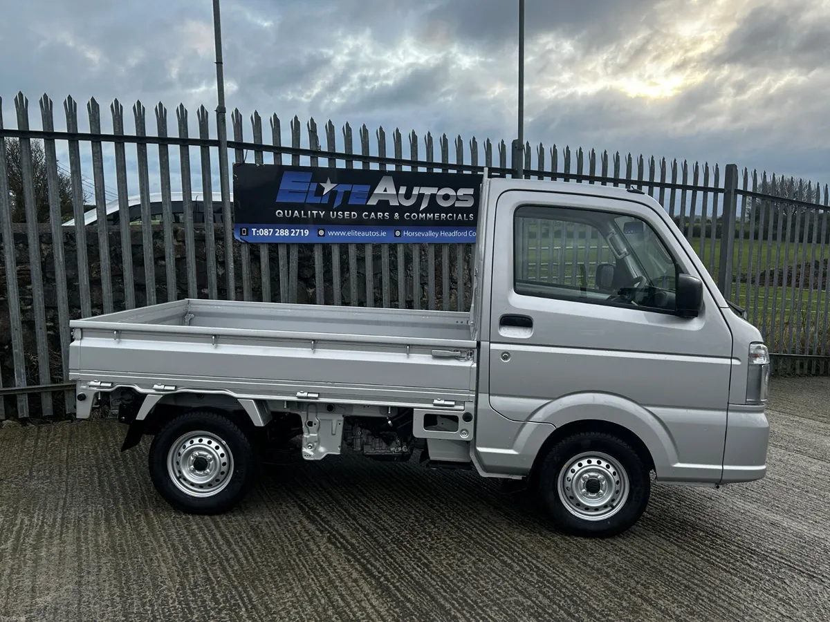 Suzuki Carry Pickup Automatic 4WD 2025 - Image 2