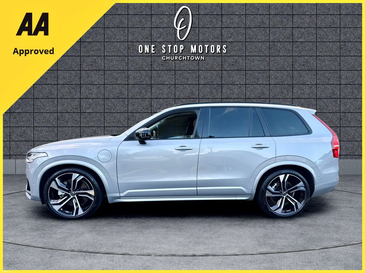 2023 Volvo XC90 T8 *ULTIMATE DARK*7SEATS-22,000KMS - Image 4