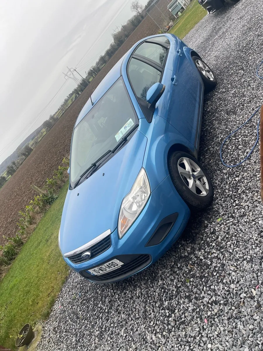 Immaculate Ford focus €2400 - Image 2