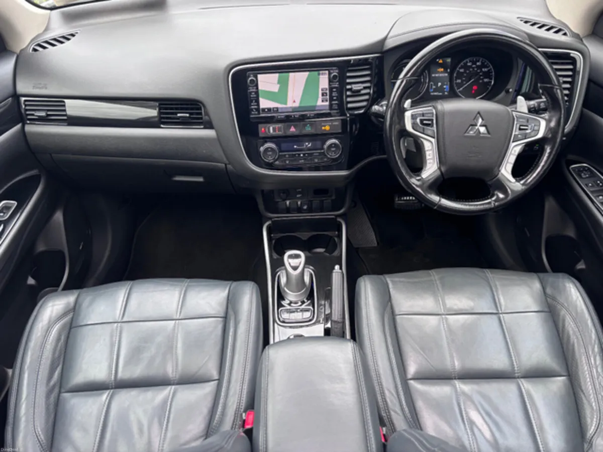 Mitsubishi Outlander 2.0 GX5HS PHEV  / PAN SUNROOF - Image 2