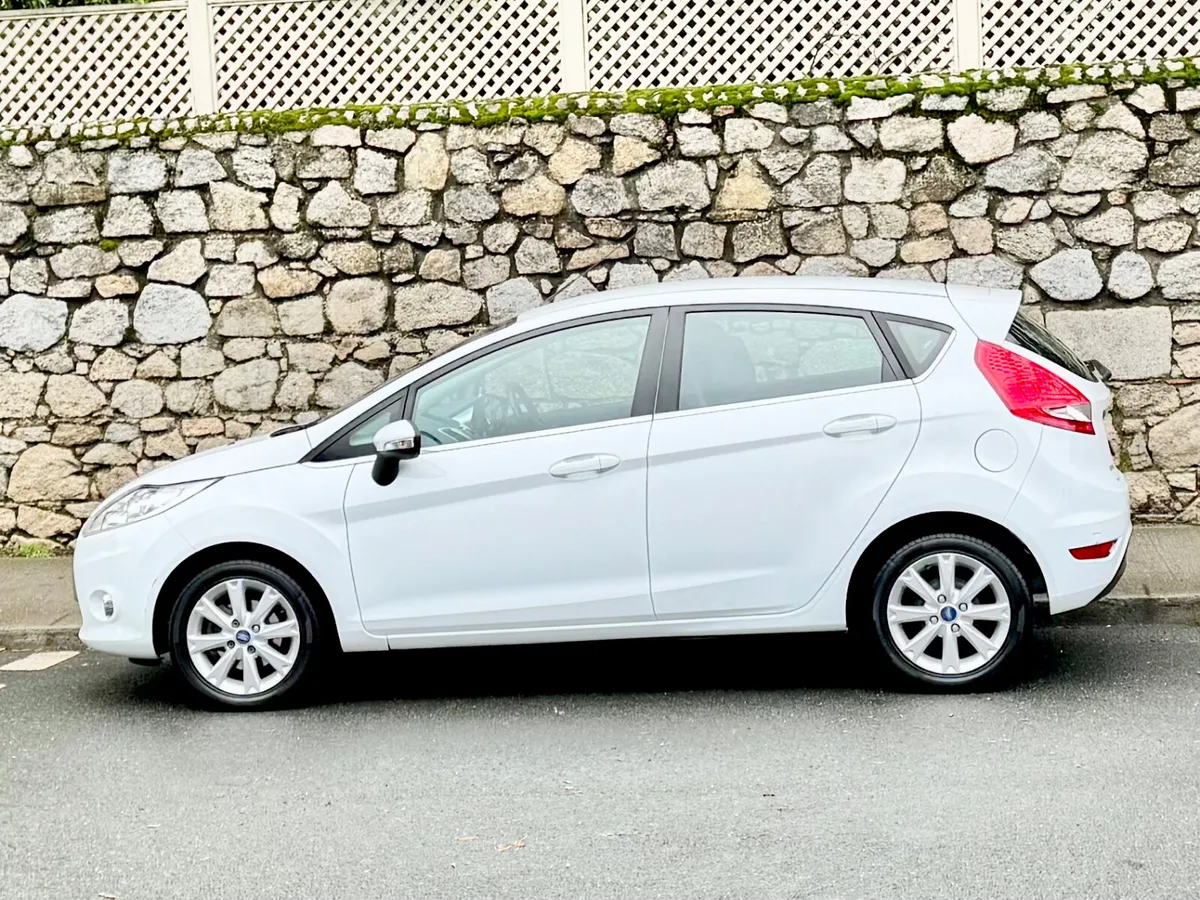 Ford Fiesta 2011!! ZETEC !!! 1.2L !! NEW NCT !! - Image 3