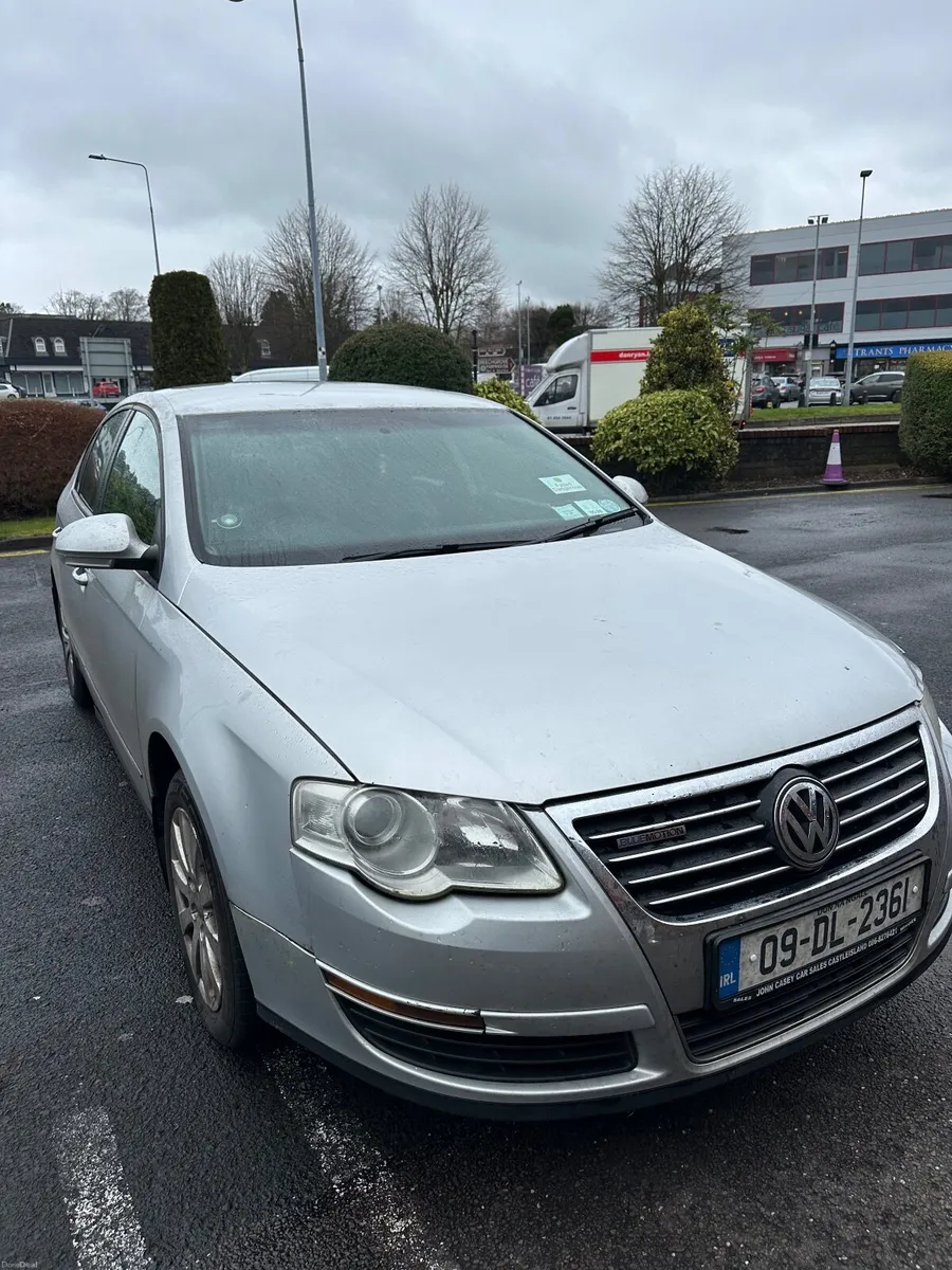 Volkswagen Passat - Image 2