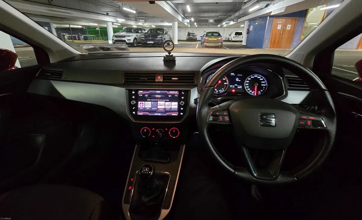 2018 SEAT Arona 1.0 TSI SE | Ultra-Low Mileage 24k - Image 3