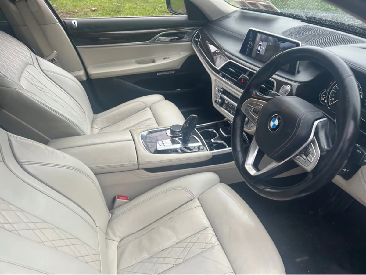BMW 7-Series 730D 4DR AUTO - Image 5