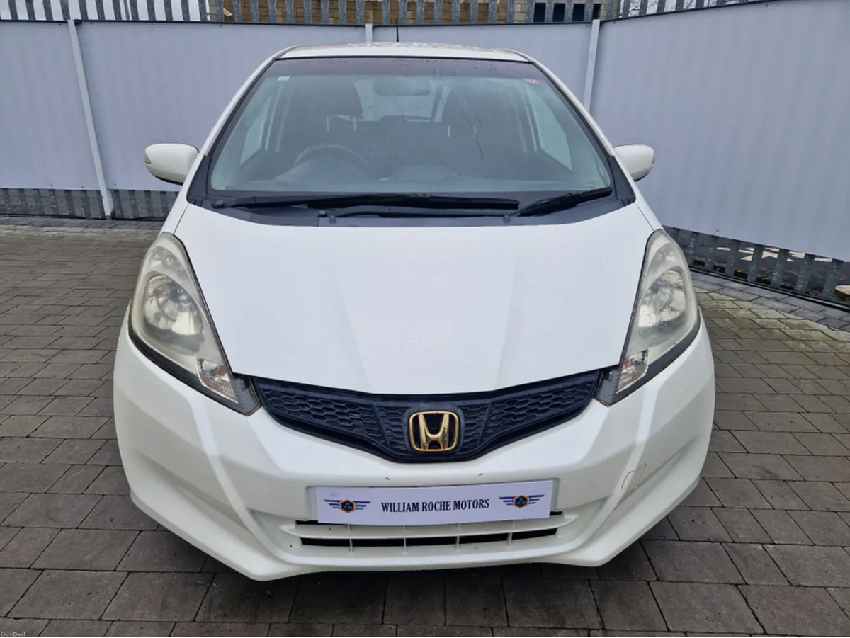 Honda Fit 1.3 PETROL AUTOD - Image 2
