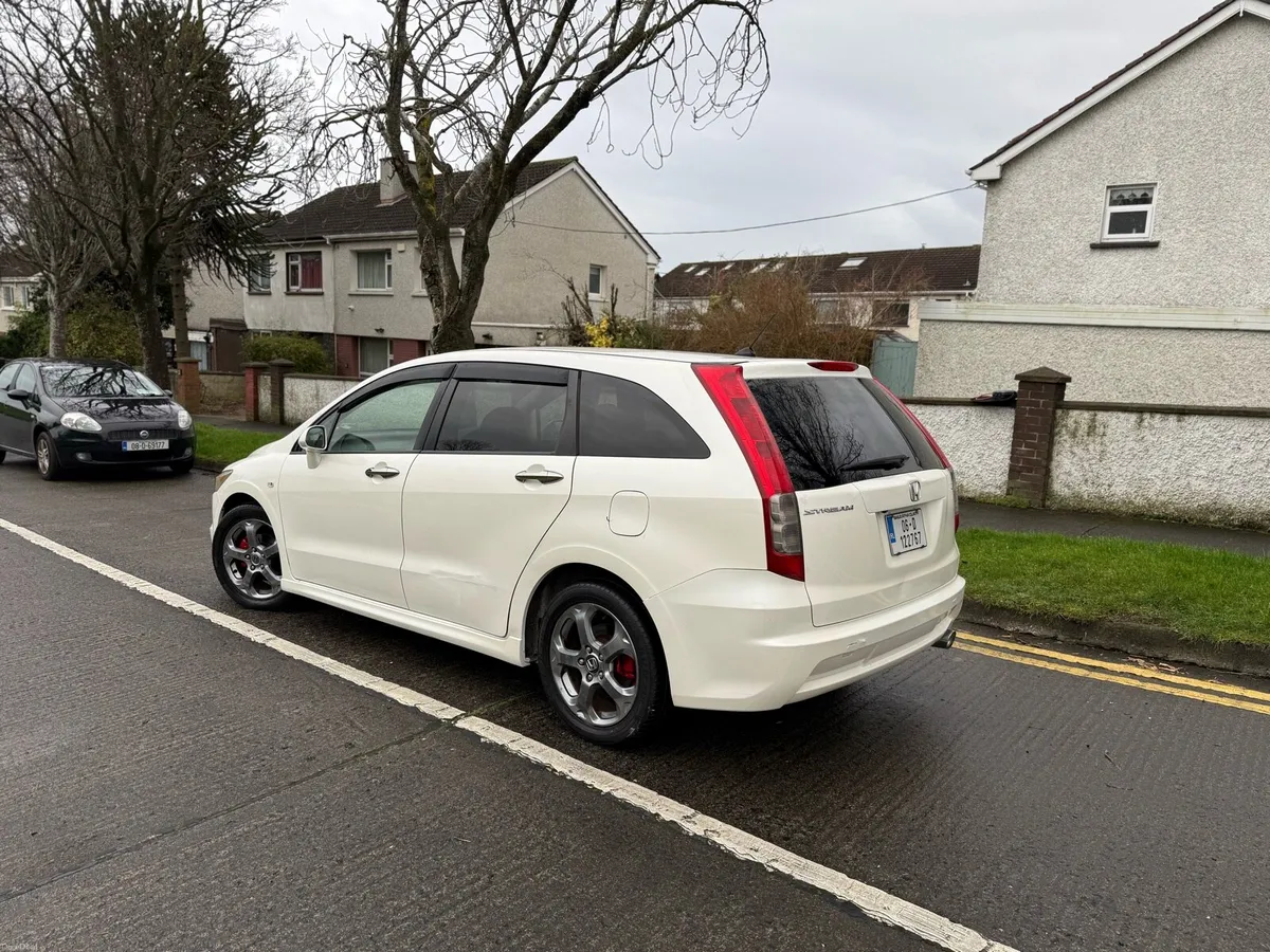 Automatic Honda Stream 7 seaters 2006 NCT valid - Image 2