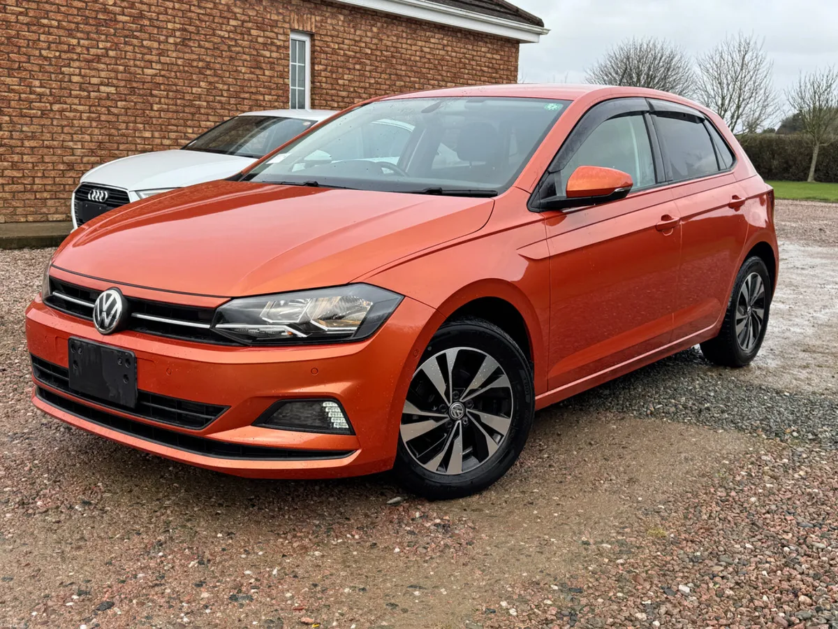 182 Volkswagen Polo Comfortline 1.0 Auto - Image 2