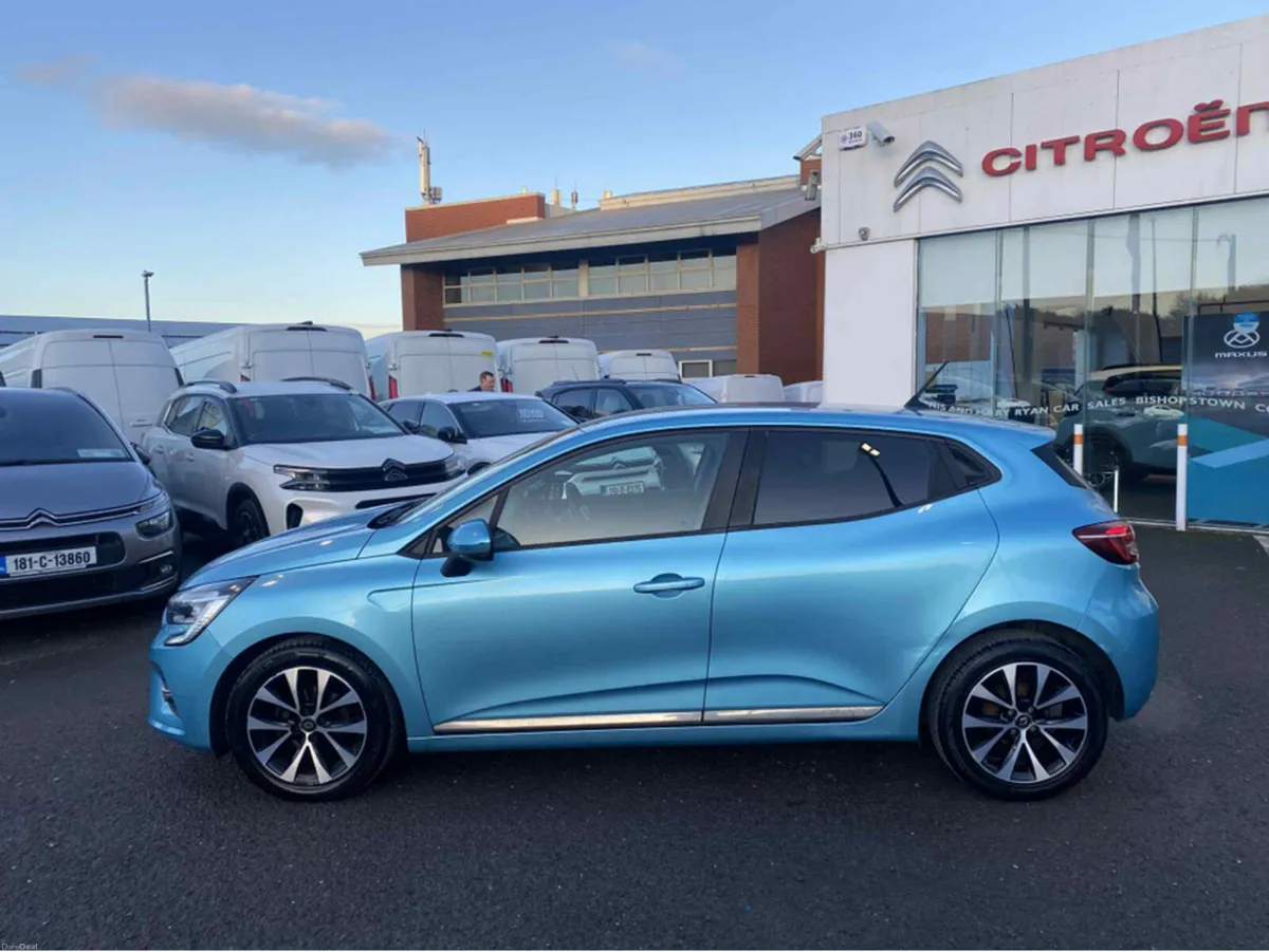 Renault Clio ICONIC TCE 100 MY19 5DR - Image 2