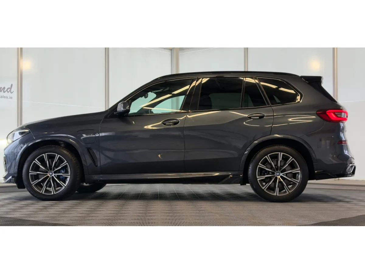 BMW X5 *G05 XDRIVE45E M SPORT* - Image 2