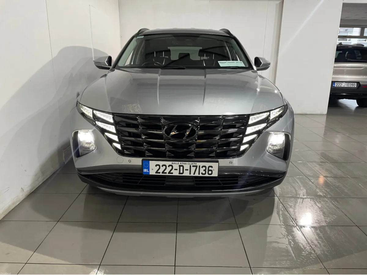 Hyundai Tucson EXECUTIVE PLUS 4WD 5DR AUTO - Image 2