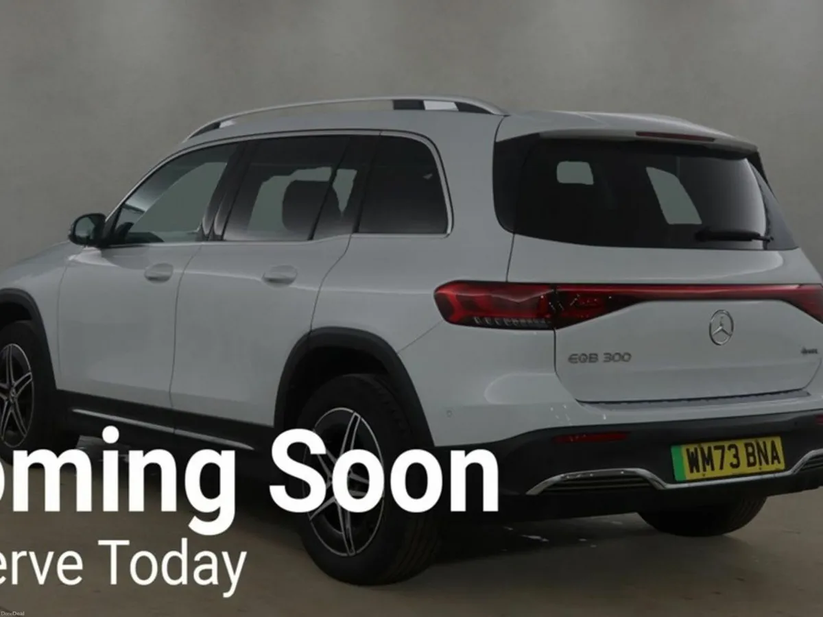 Mercedes-Benz EQB 300 4-MATIC AMG LINE // *CAR ARR - Image 3