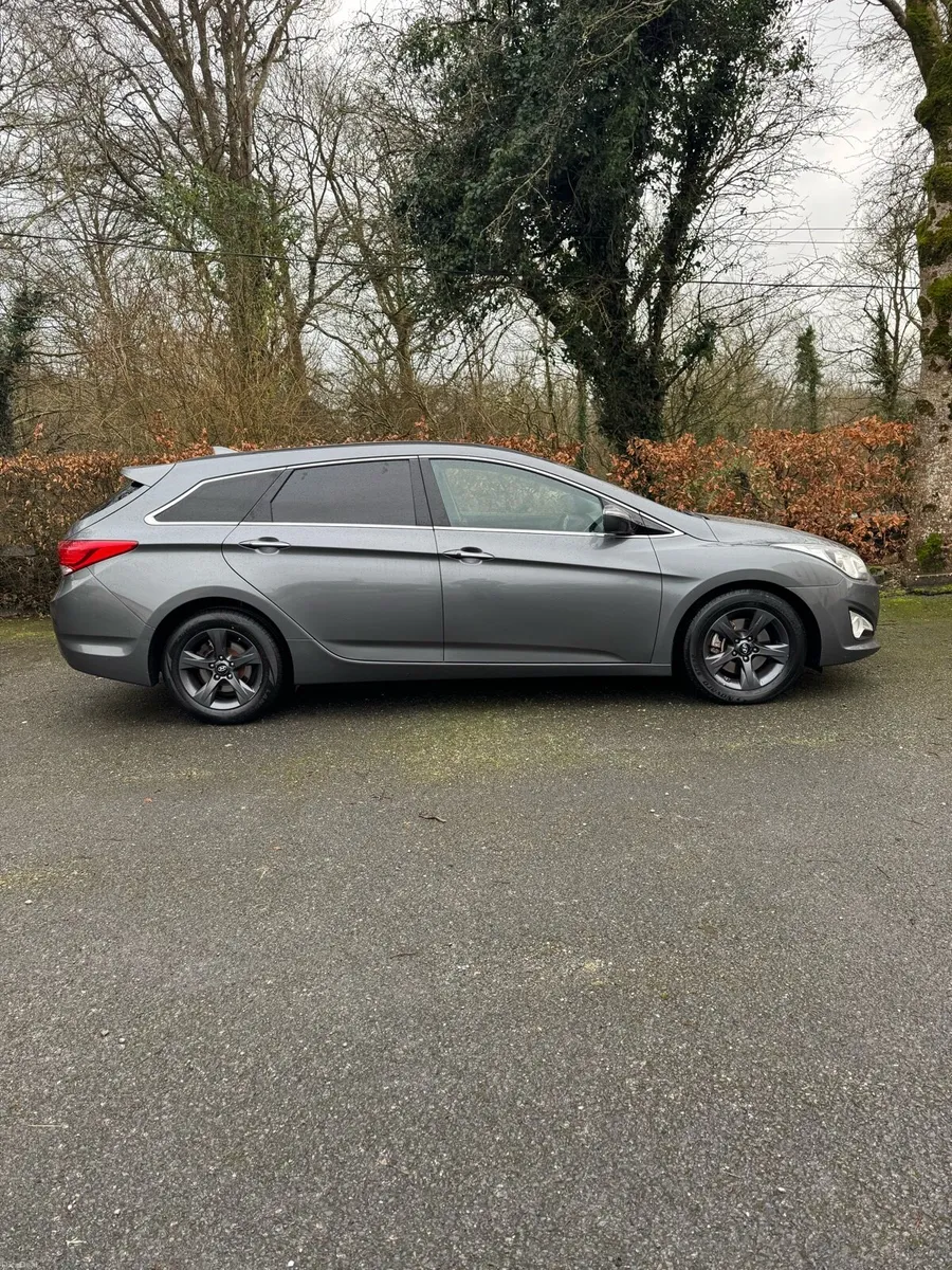 2014 Hyundai 140 1.7 CRDI PREMIUM BLU DRIVE - Image 2