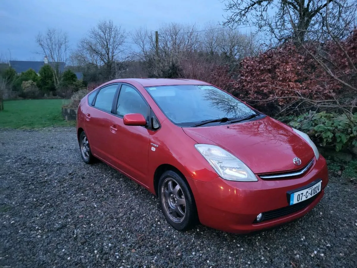 Toyota Prius - Image 1