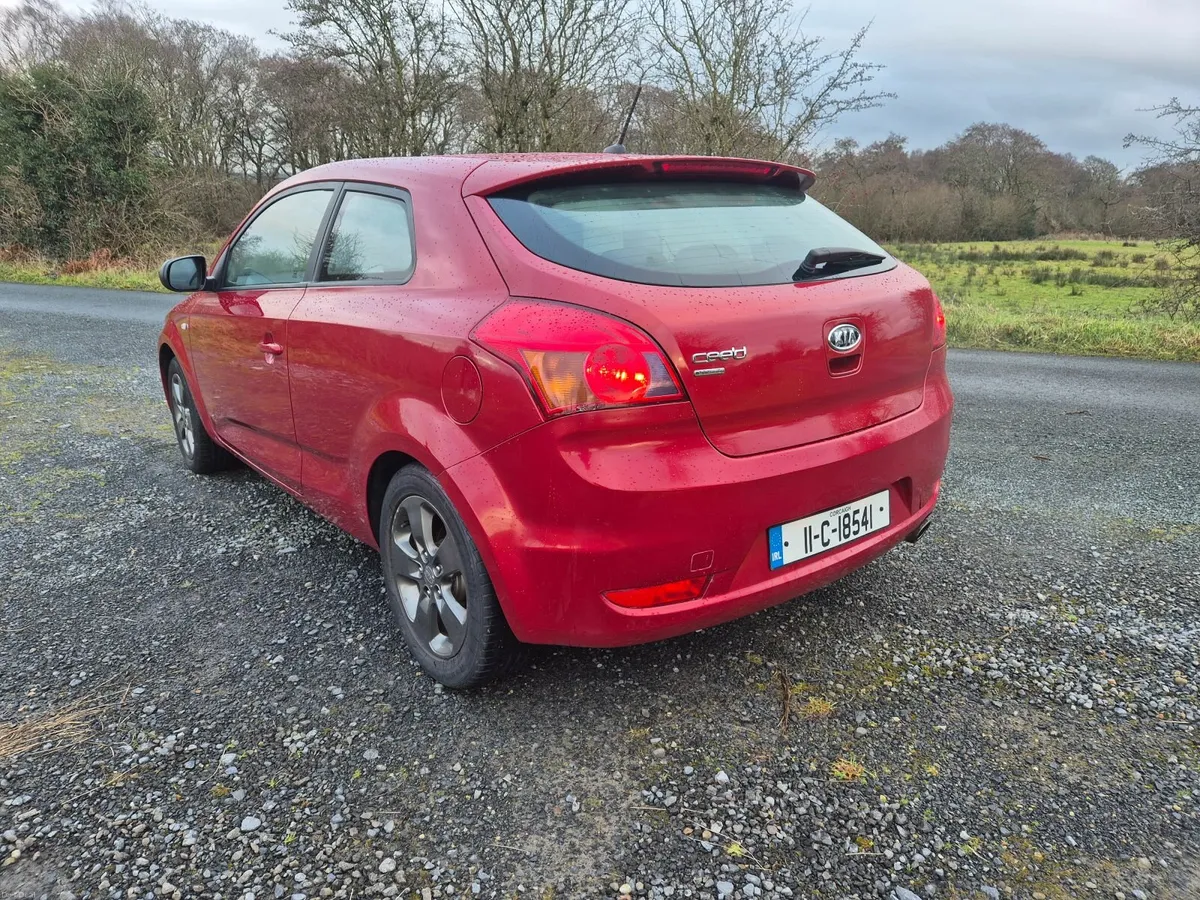Kia Ceed 2011 - Image 3