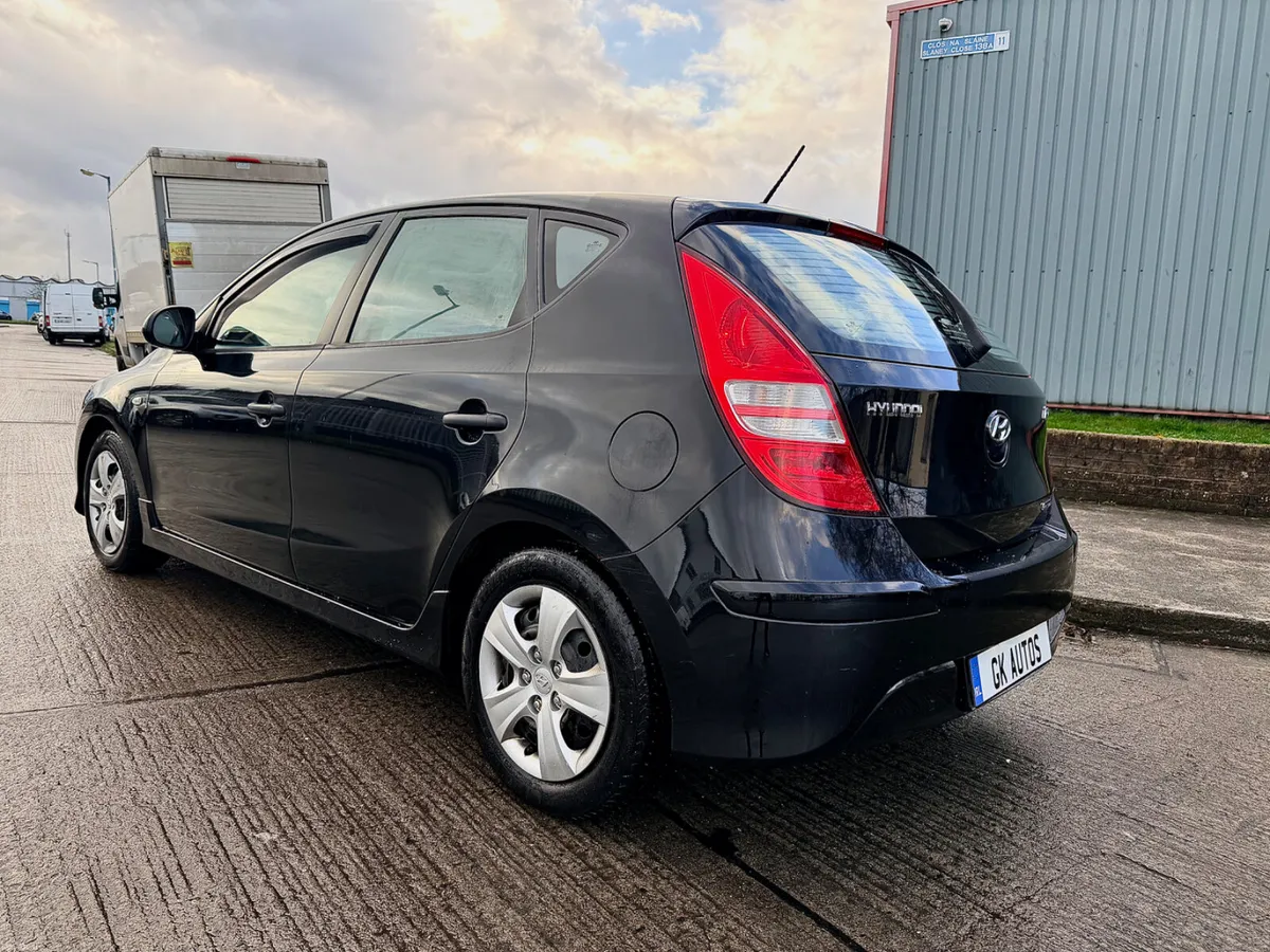 **Sale Agreed** Hyundai i30 2010 - Image 3