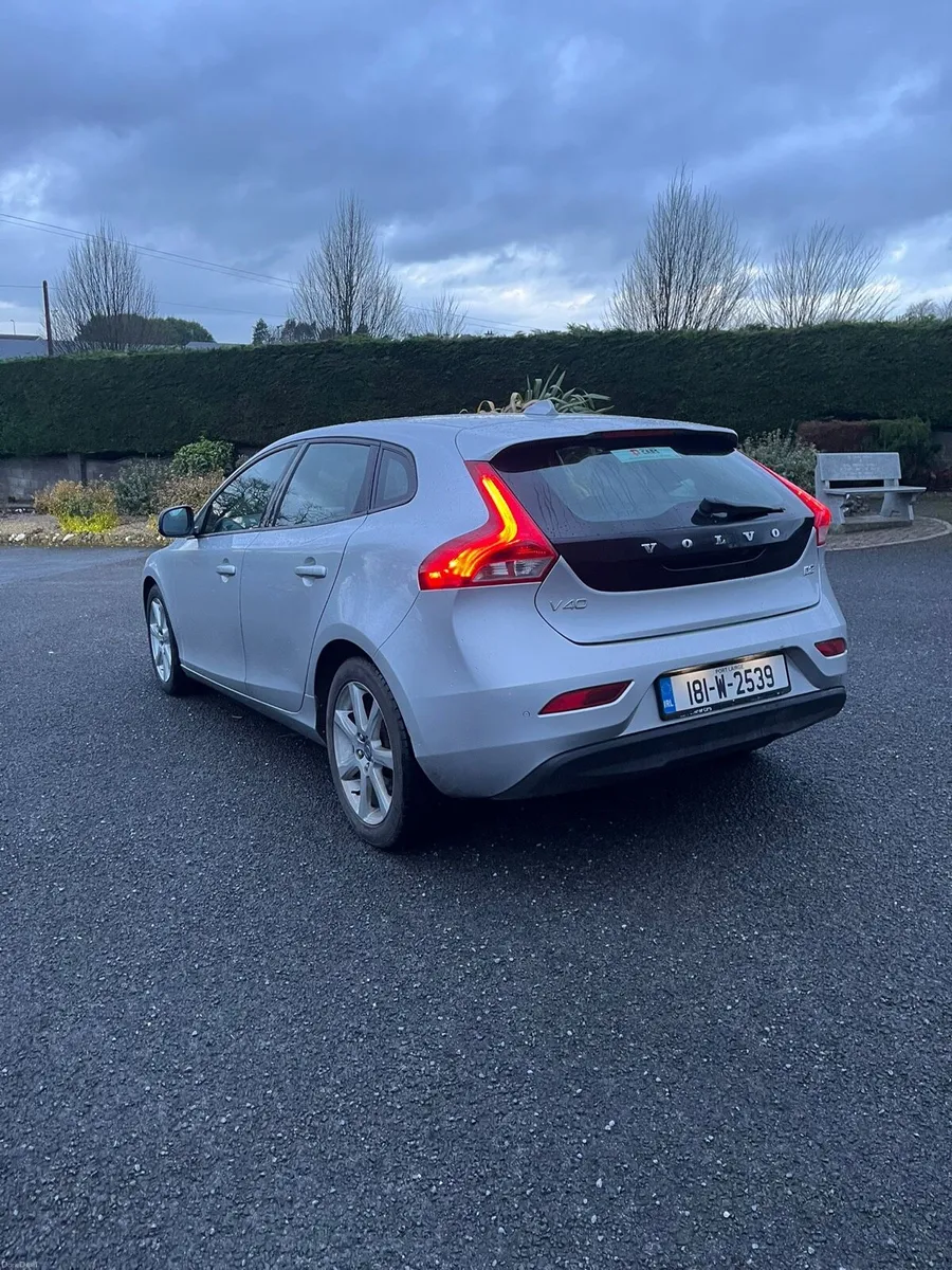 2018 Volvo V40 D2 diesel - Image 3