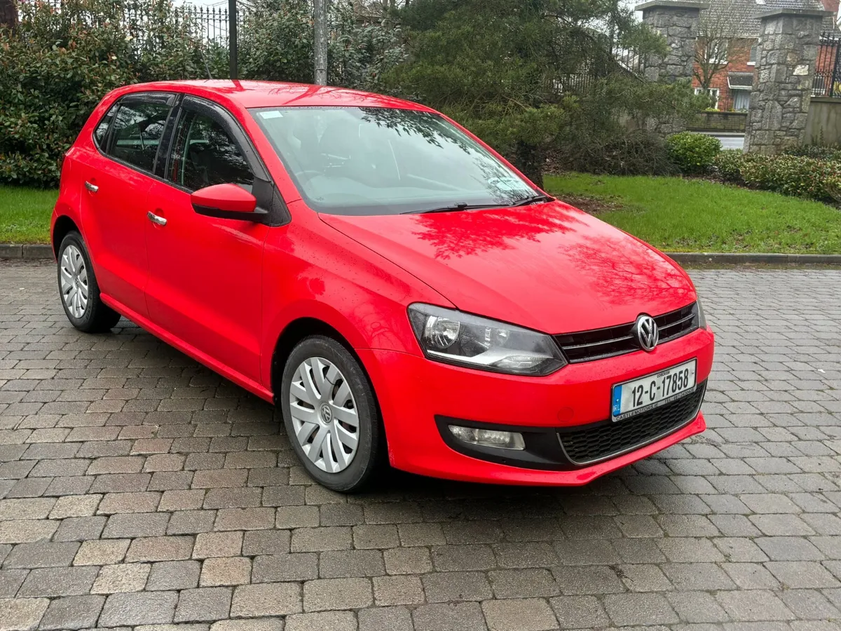 Volkswagen Polo 2012 AUTOMATIC - Image 3