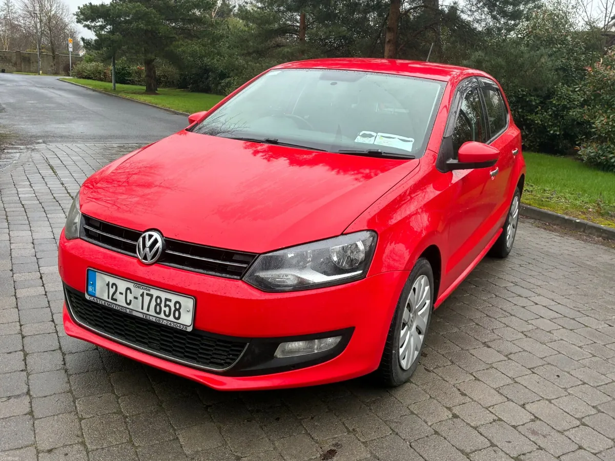 Volkswagen Polo 2012 AUTOMATIC - Image 2