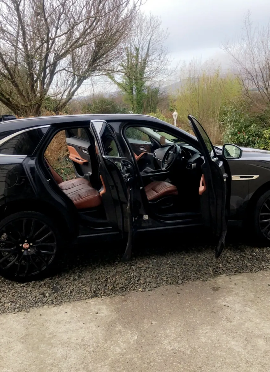 Jaguar F Pace Luxury Interior (low mileage) - Image 3