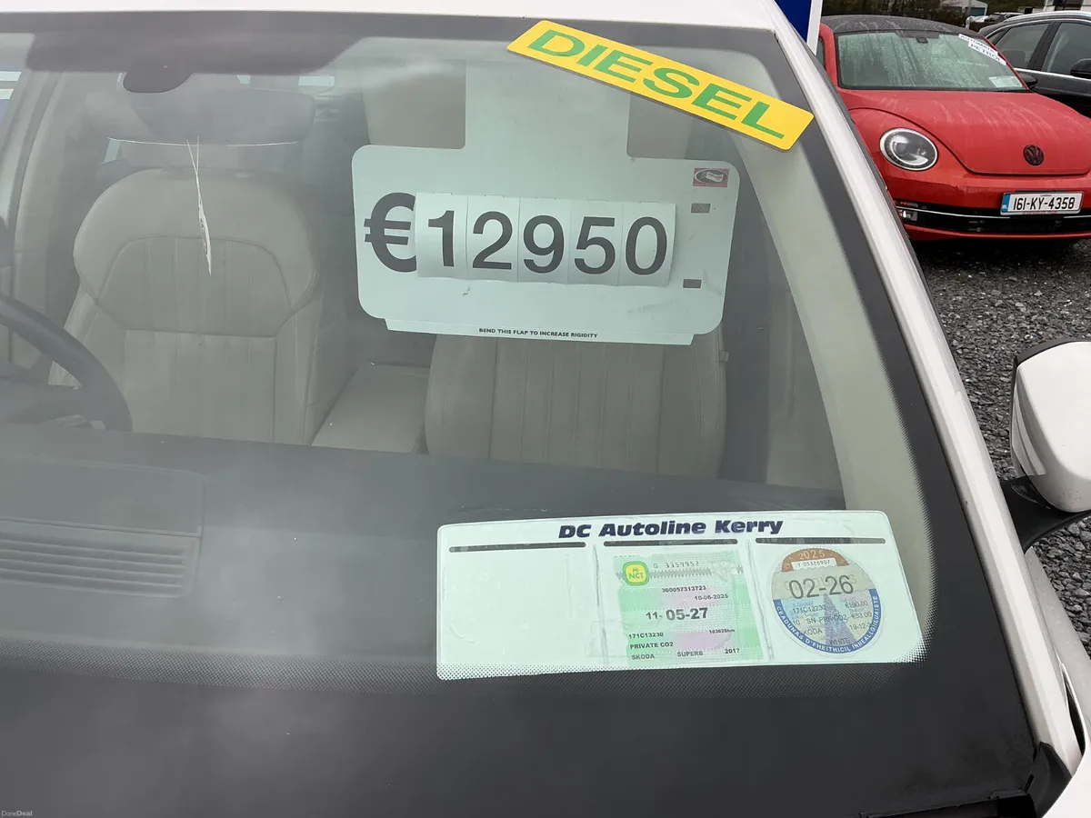 SKODA SUPERB 1.6 TDI ESTATE STYLE LEATHER - Image 4