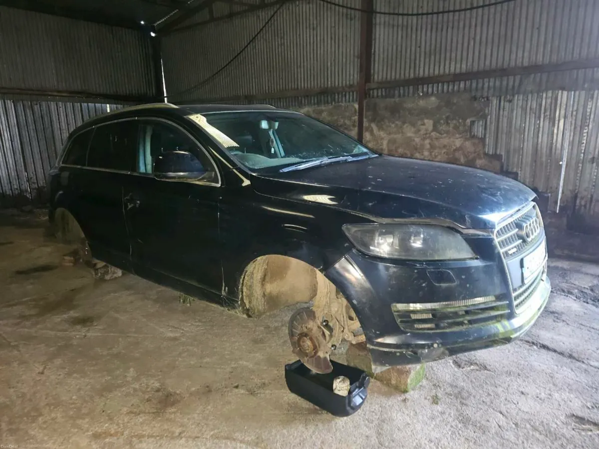 2007 audi Q7 - Image 2