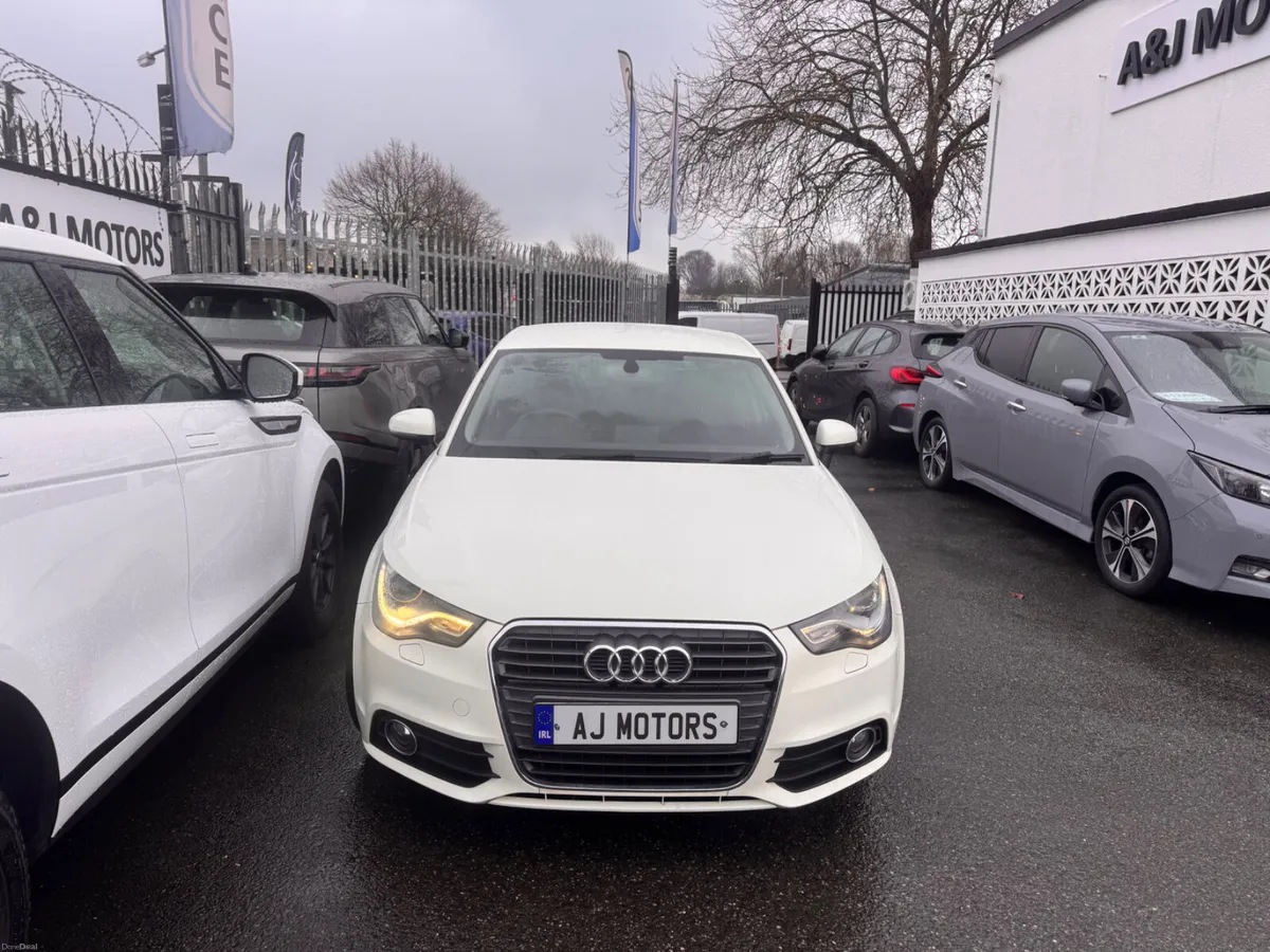 13 AUDI A1 AUTOMATIC REV CAMERA - Image 3