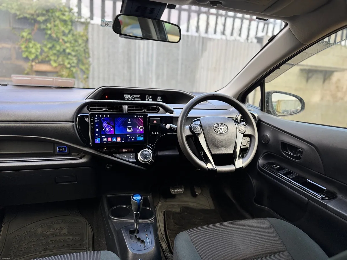 2017 TOYOTA AQUA. LOW MILEAGE. 2 YR NCT. AUTO 1.5L - Image 4