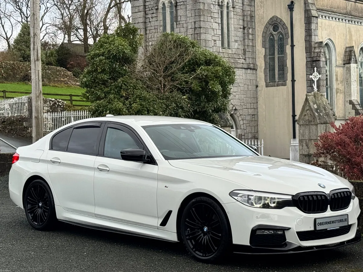 520D MSPORT PLUS * HUGE SPEC * - Image 2
