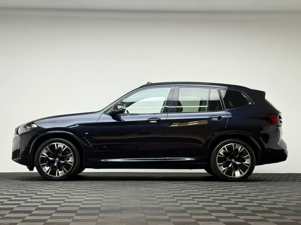 BMW iX3 M SPORT PRO - Image 4