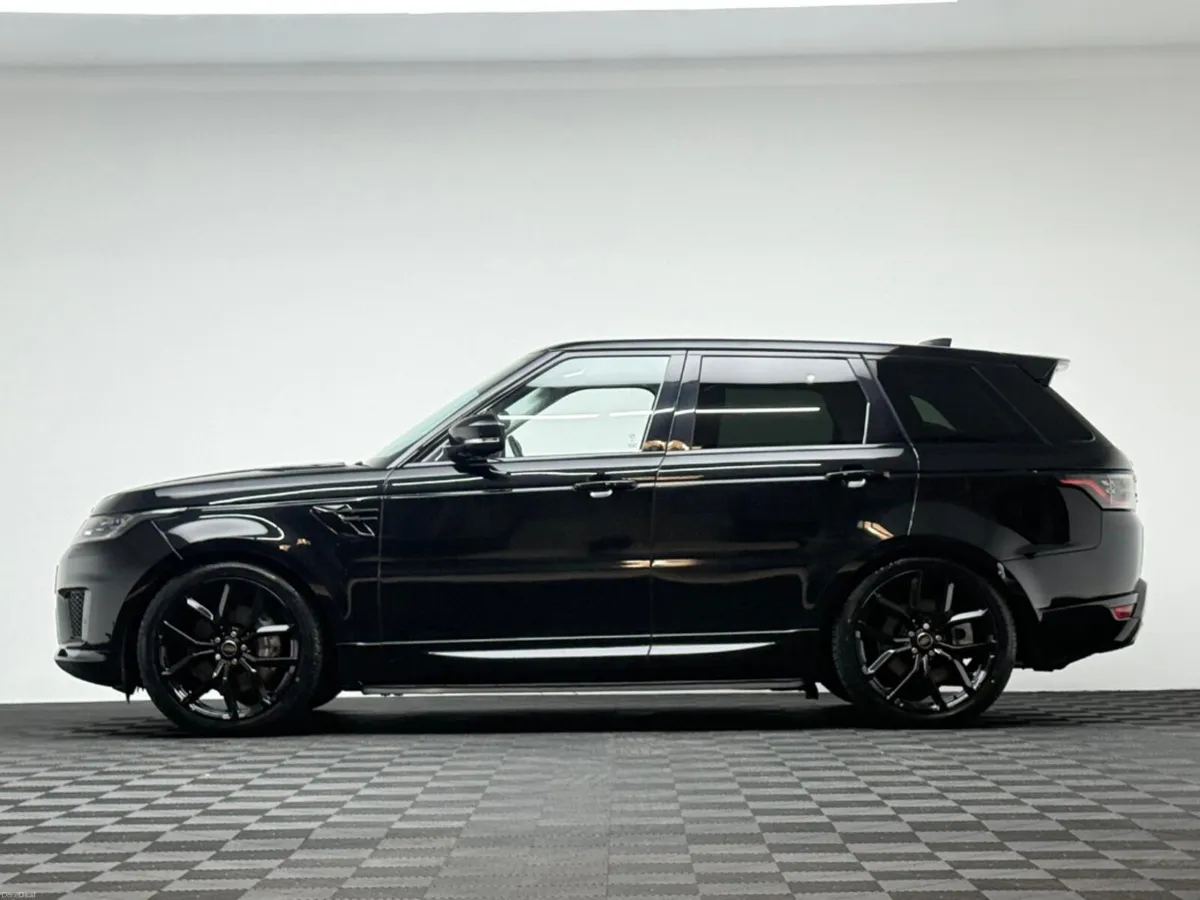 Land Rover Range Rover Sport HSE P400E *PAN ROOF* - Image 4