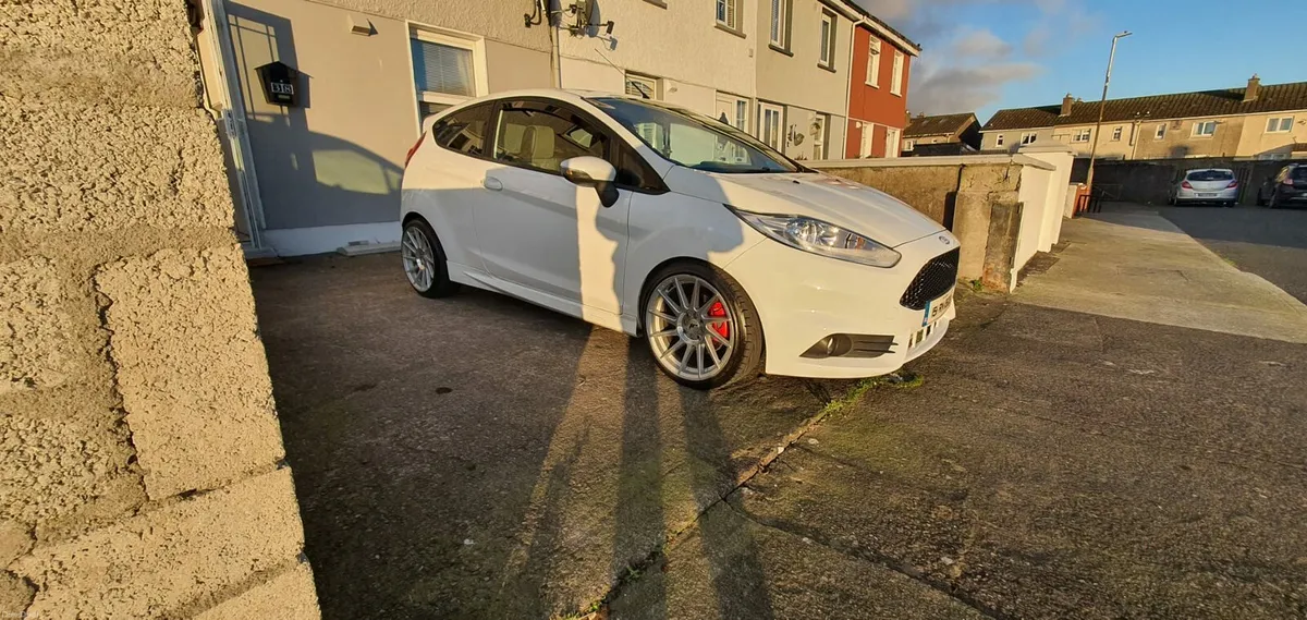 Ford fiesta ST - Image 1